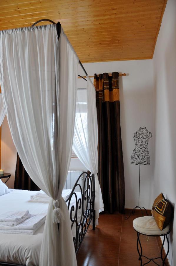Casa Rural La Sastreria De Adanero ภายนอก รูปภาพ