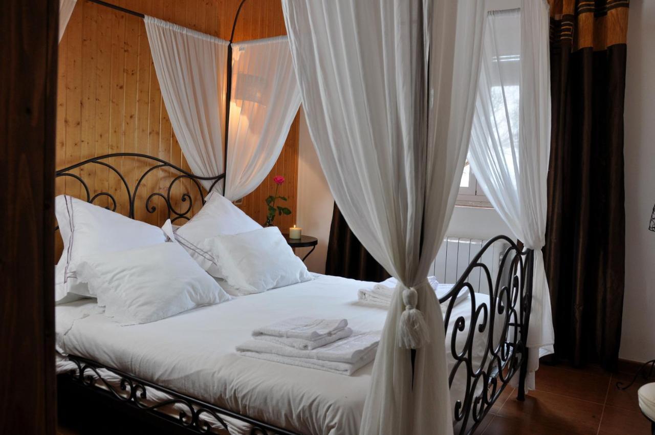 Casa Rural La Sastreria De Adanero ภายนอก รูปภาพ