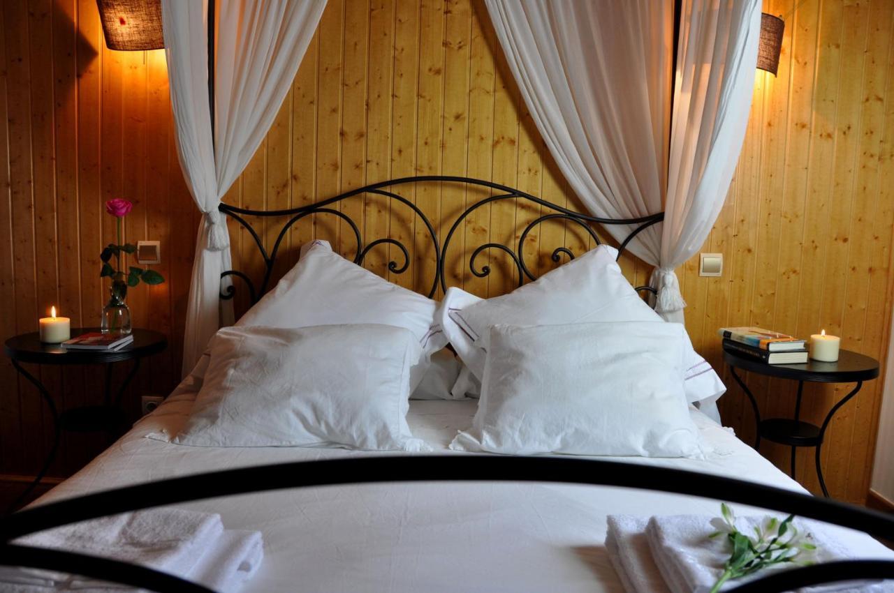 Casa Rural La Sastreria De Adanero ภายนอก รูปภาพ